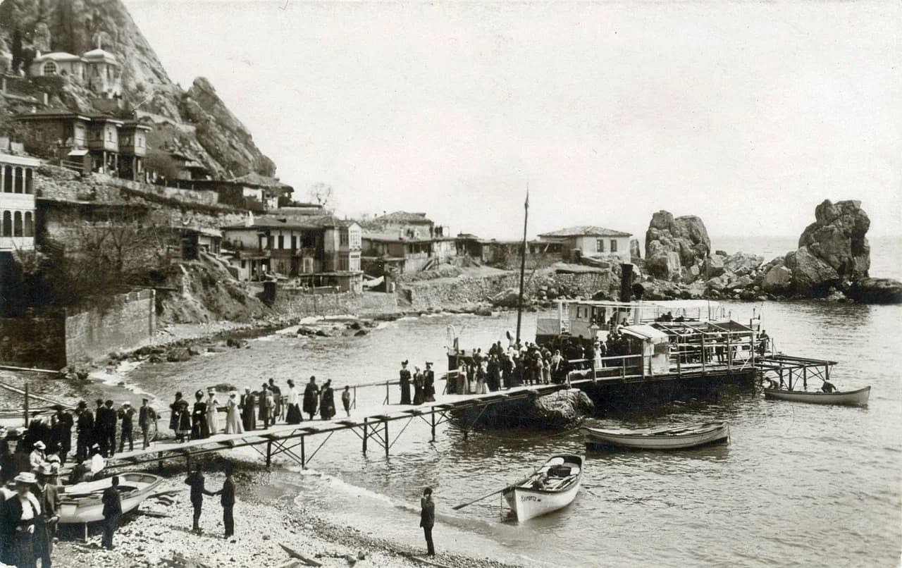 Гурзуф. Пристань. 1904 года.