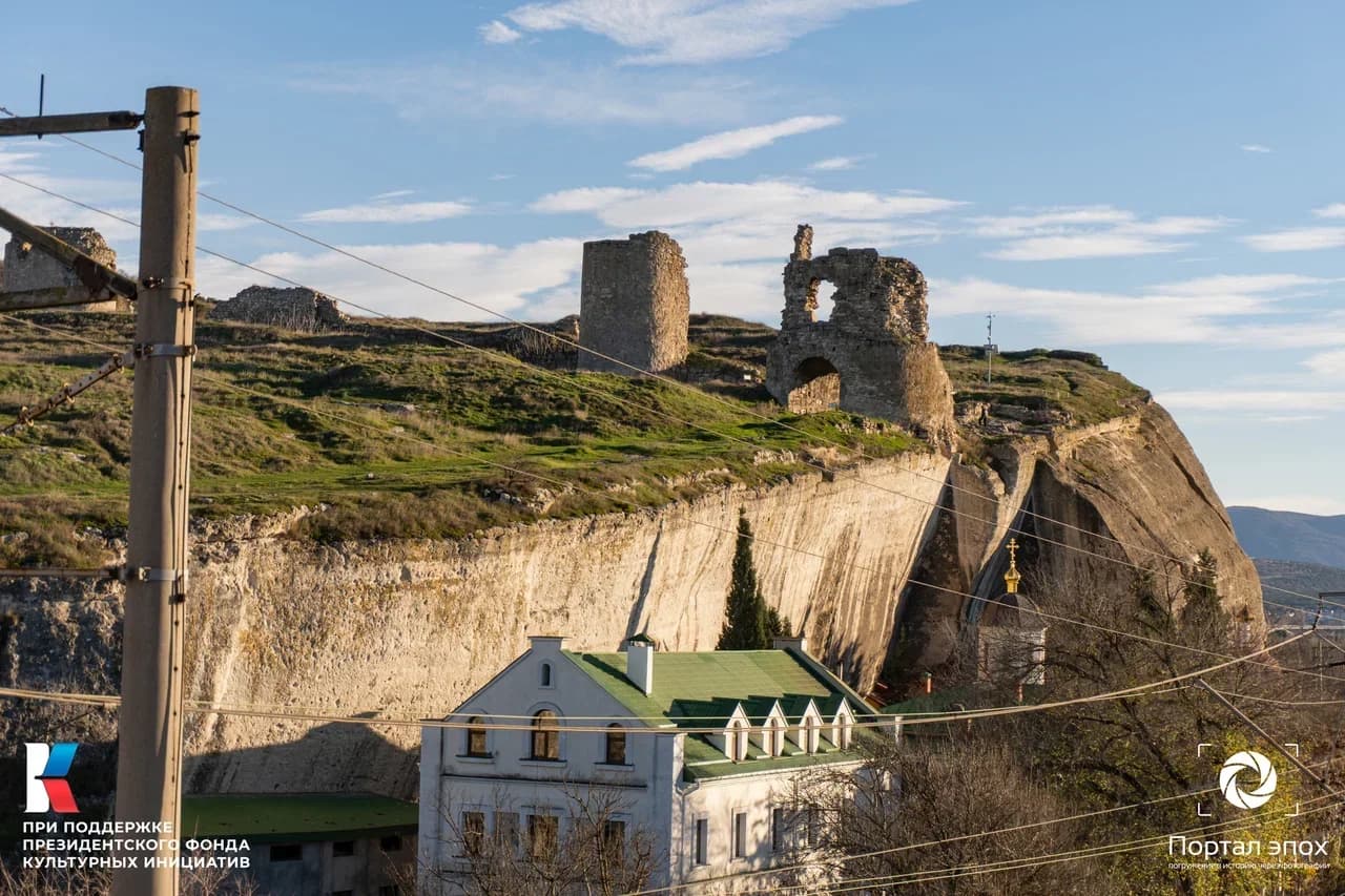 Севастополь. Инкерманский монастырь. Вид сбоку. 2025 года.