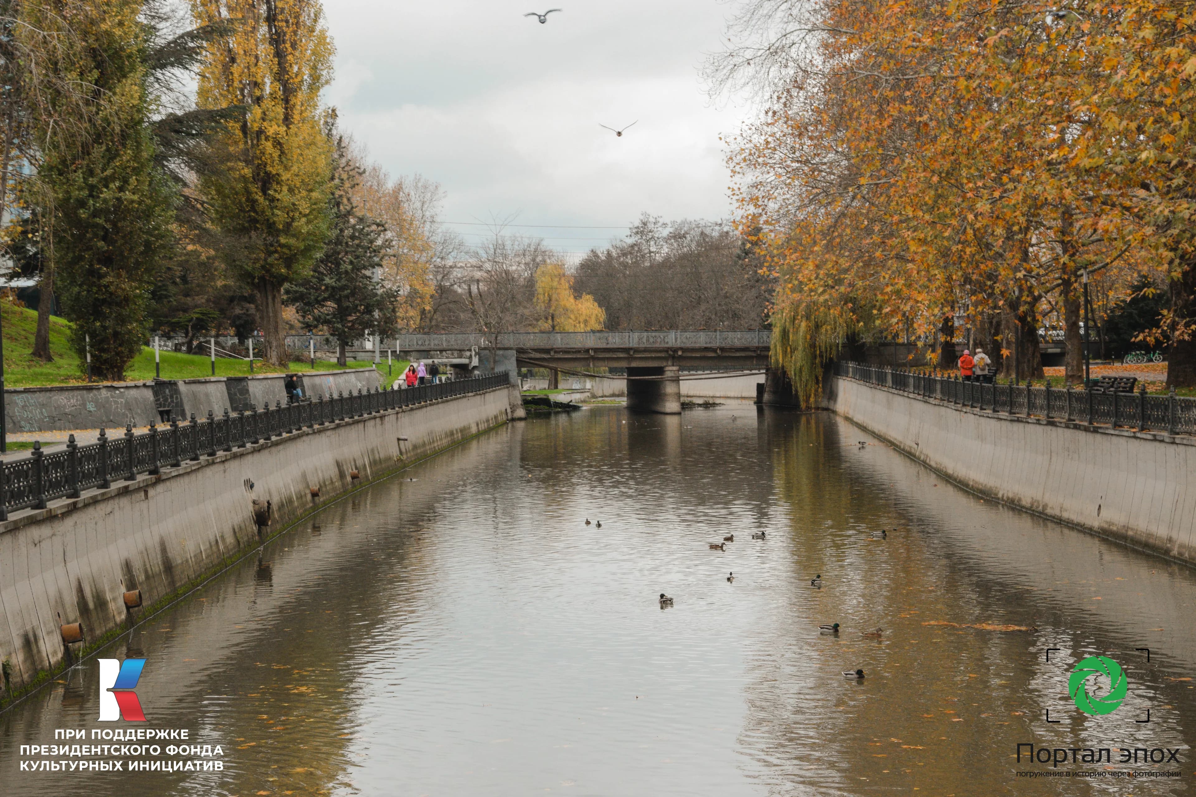 Симферополь. Феодосийский мост. Вид на мост прямо. 2025 года