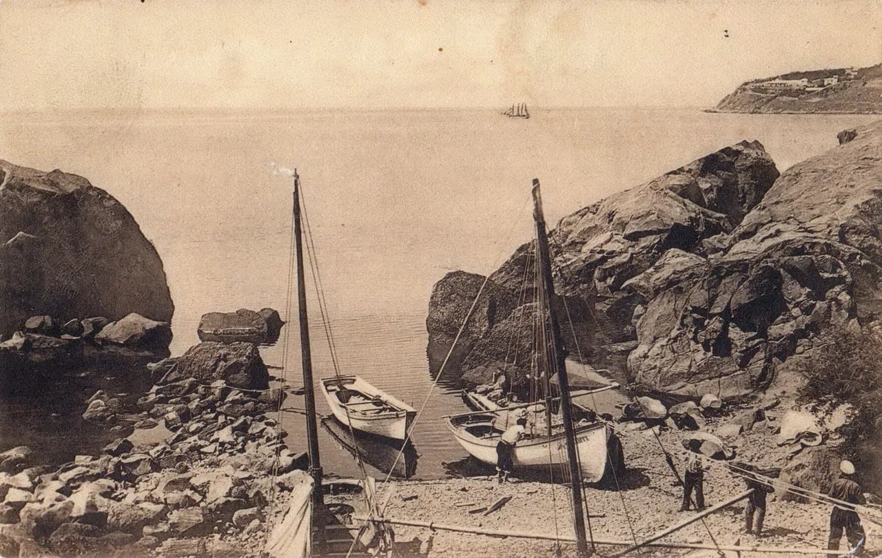 Алупка. Рыбачья пристань. 1982 года.