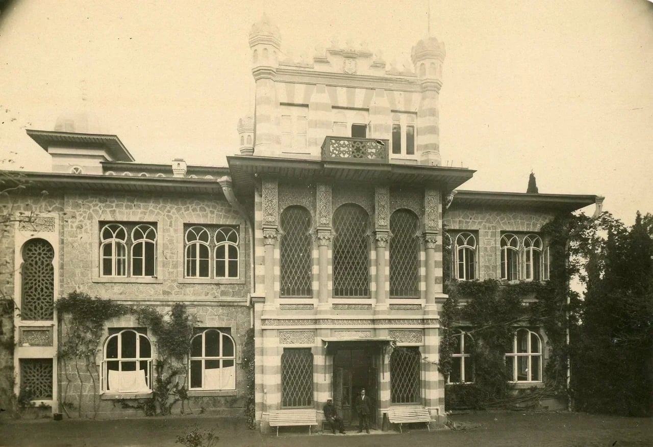 Дворец «Карасан» с северной стороны. 1930 года.