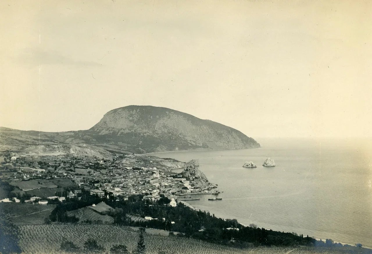 Гурзуф. Общий вид. 1950 года.
