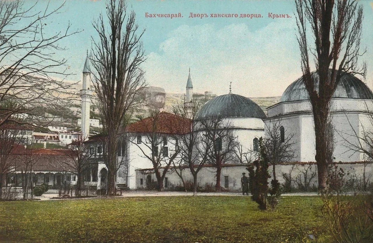 Бахчисарай. Двор ханского дворца. 1900 года.