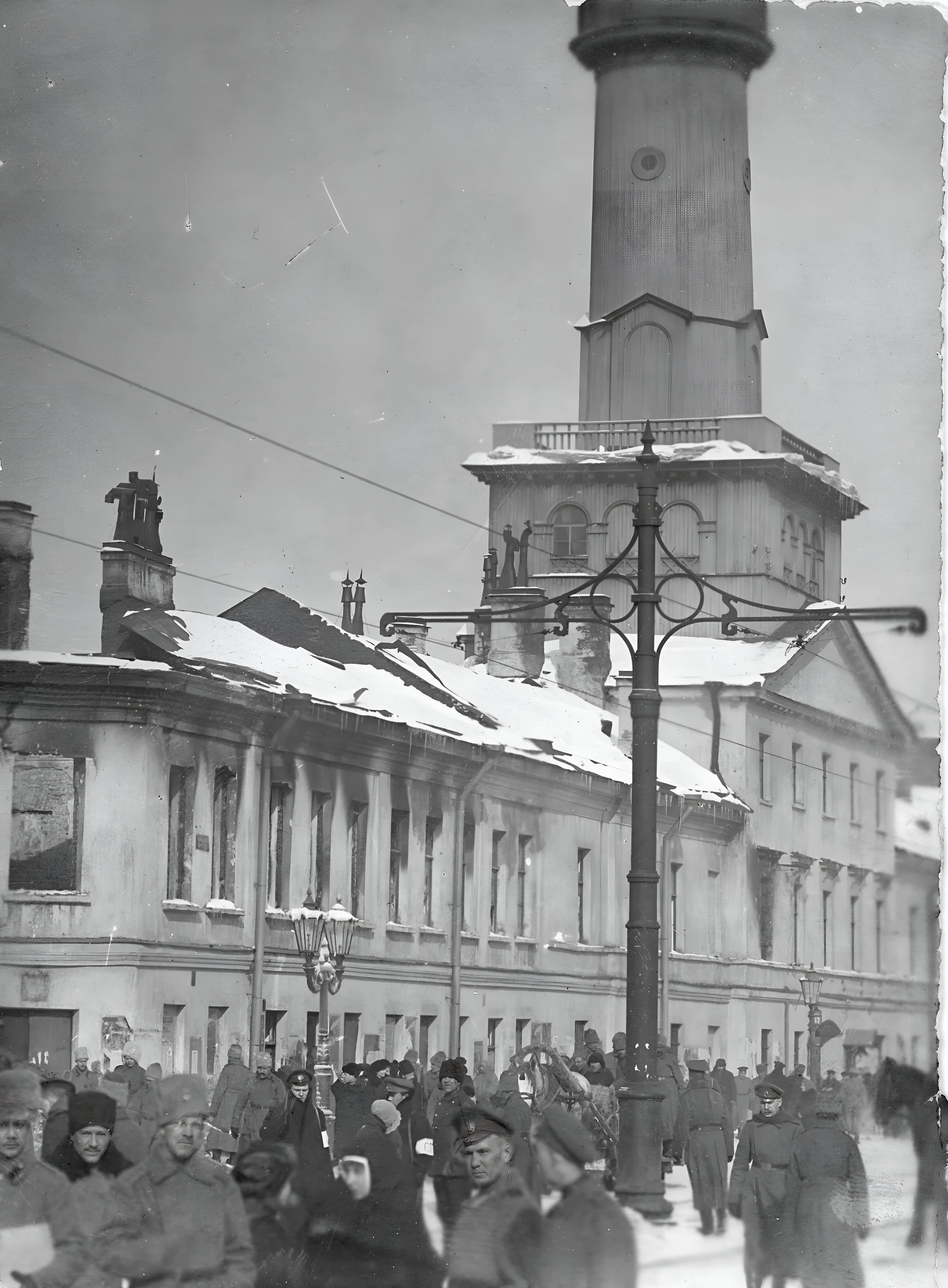 Сожженная полицейкая часть. 