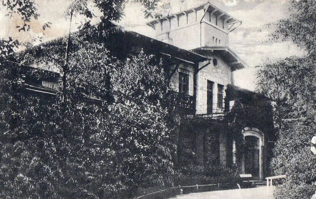 Симеиз. Дом Д.А. Милютина с северной стороны. 1890 года