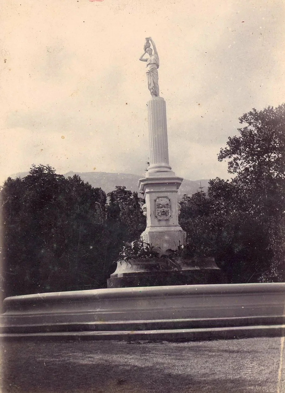 Гурзуф. Фонтан «Рахиль».