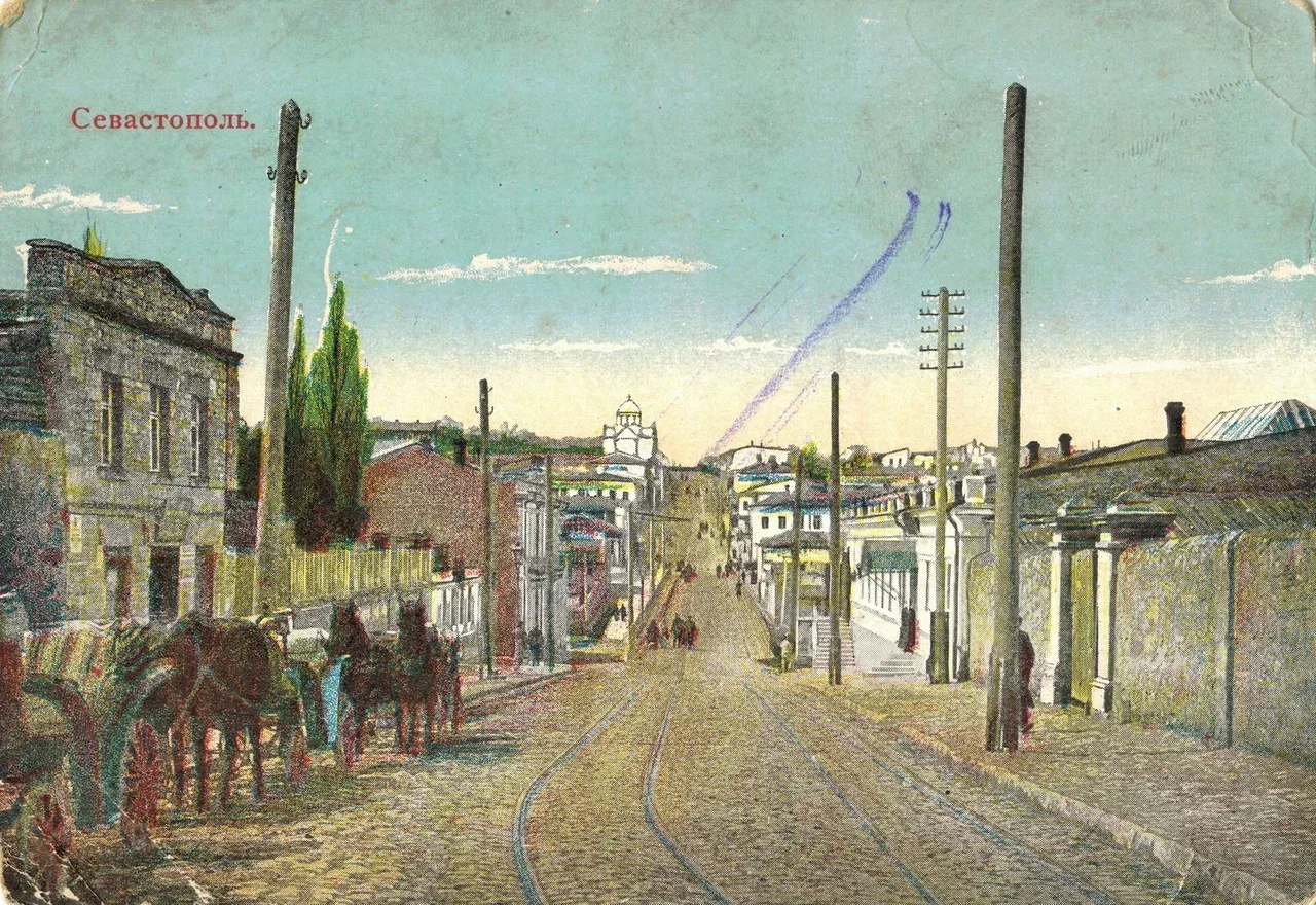 Севастополь. Херсонесская улица и мост.