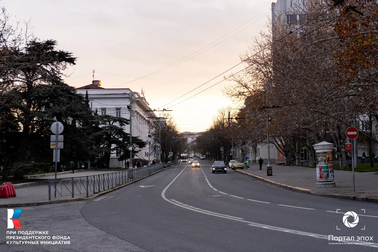 Севастополь. Екатерининская улица. Вид на дорогу. 2025 года.
