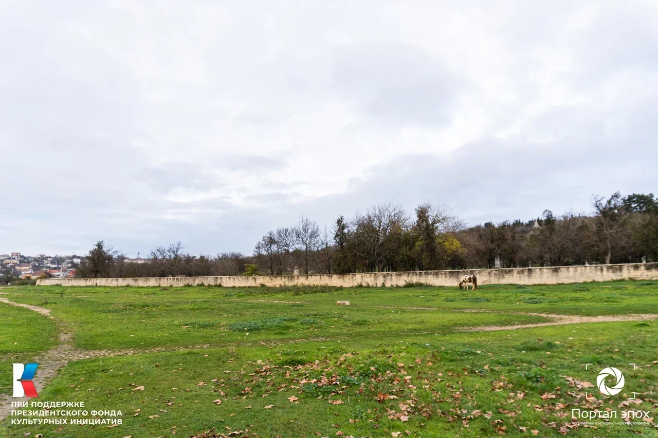 Севастополь. Братское кладбище. Вид на кладбище.  2025 года.