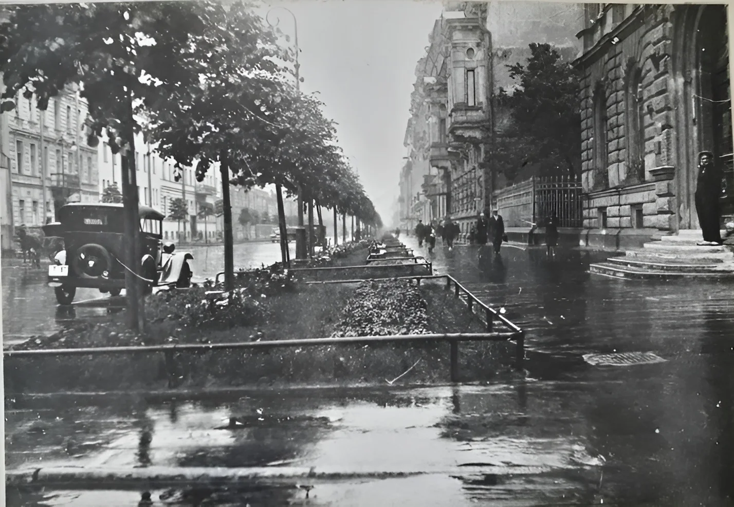 1934-1935. Ленинград.  "Улица Чайковского после перепланировки"..