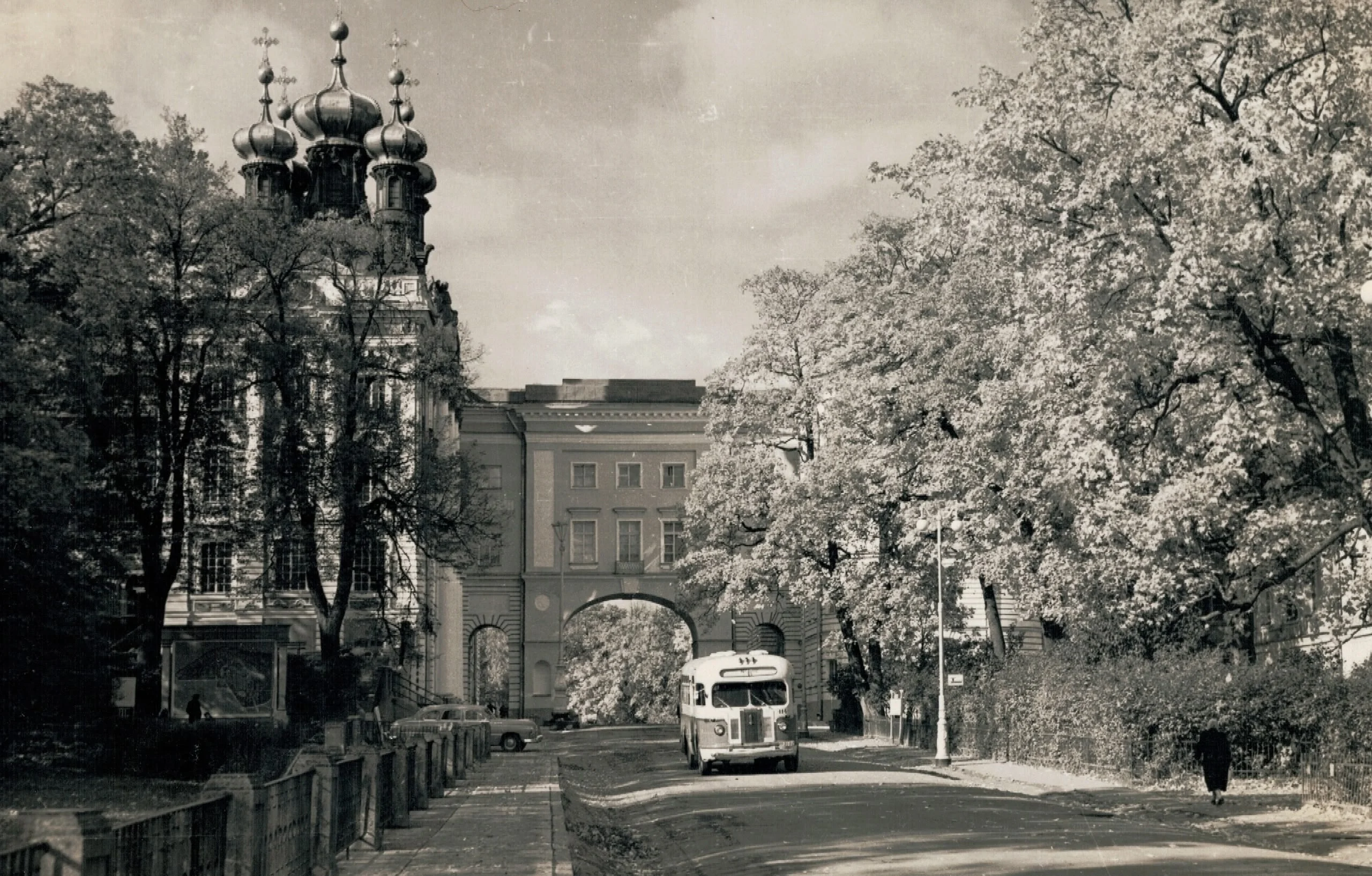 1957. г.Пушкин. Комсомольская улица.