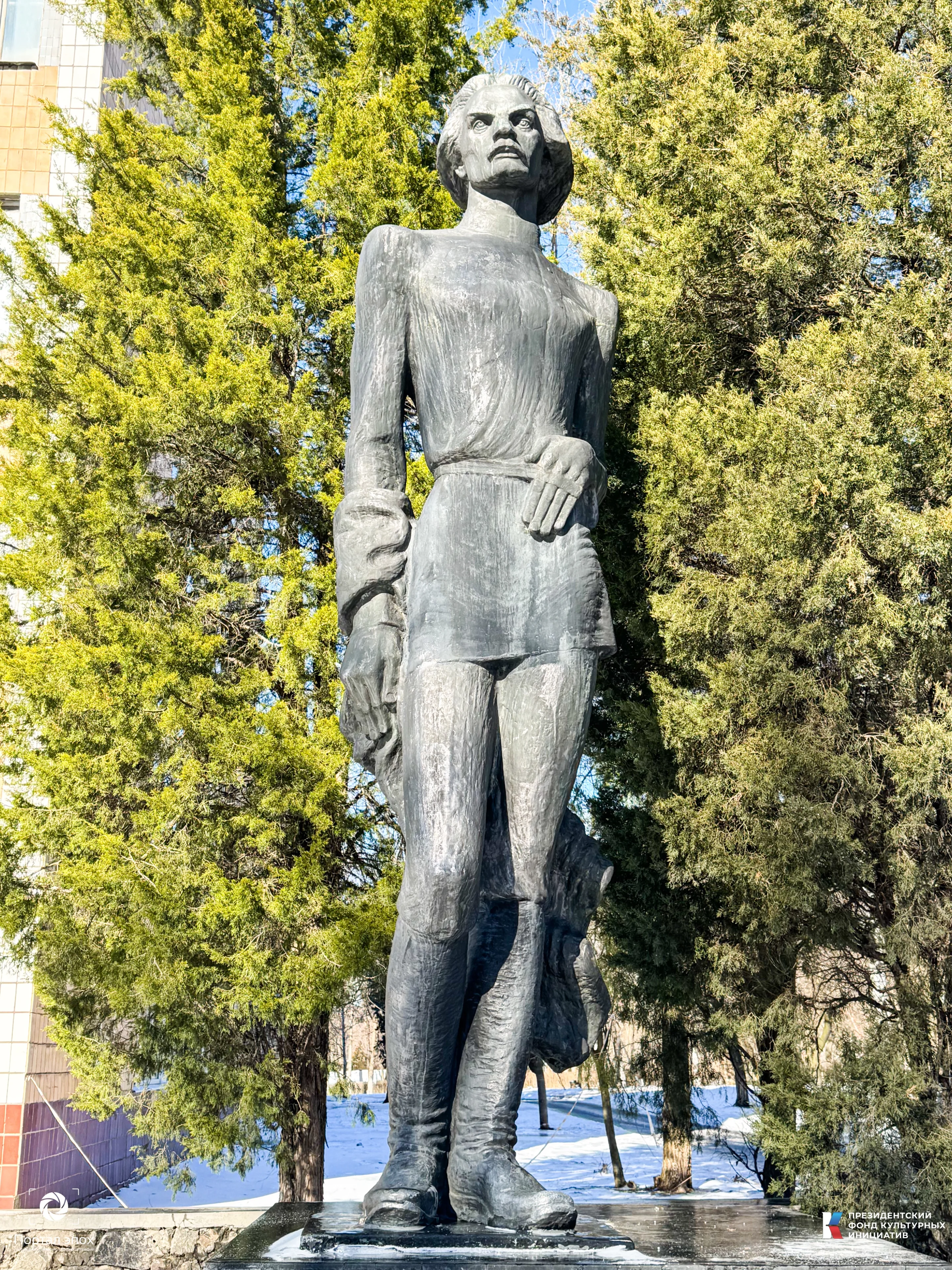 Памятник М. Горькому