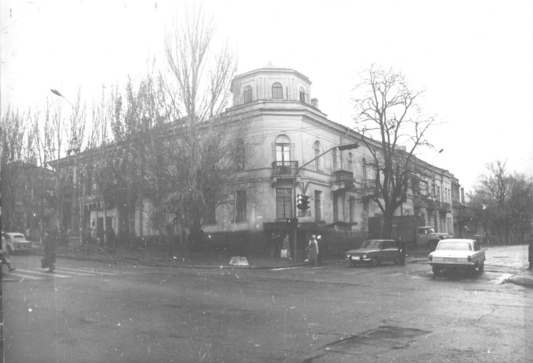 Проспект Ленина, 27